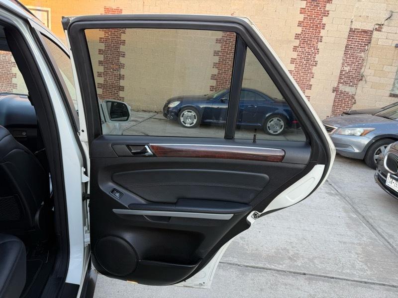 Mercedes-Benz M-Class ML350 4MATIC 2010