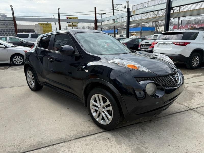 Nissan Juke SV AWD 2012