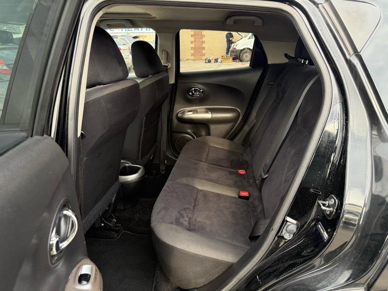 Nissan Juke SV AWD 2012