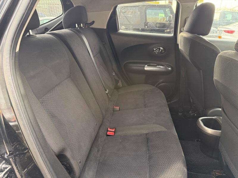 Nissan Juke SV AWD 2012