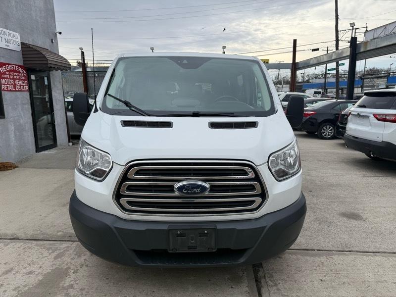 Ford Transit 350 Wagon Low Roof XLT 60/40 Pass. 148-in. WB 2017