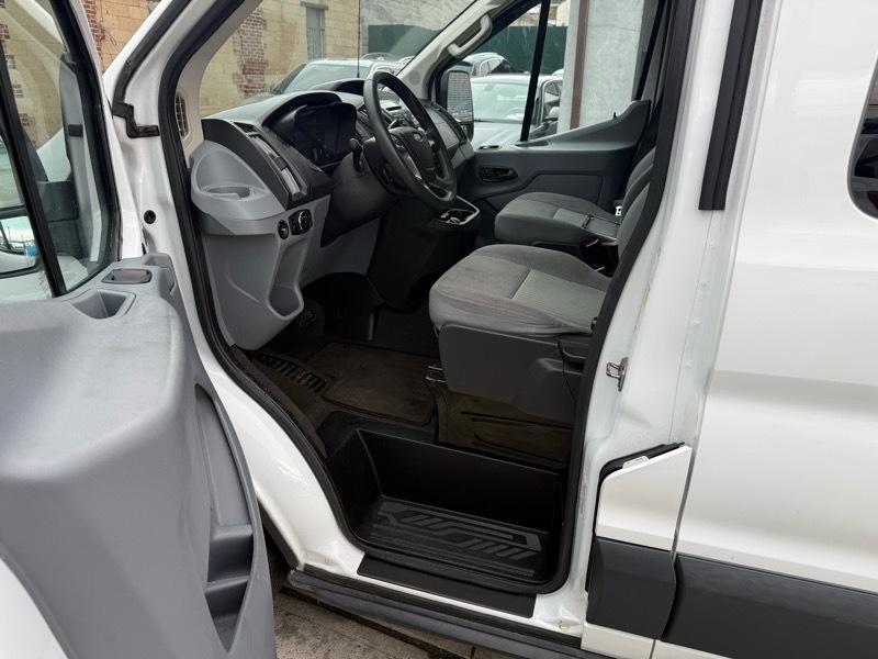 Ford Transit 350 Wagon Low Roof XLT 60/40 Pass. 148-in. WB 2017