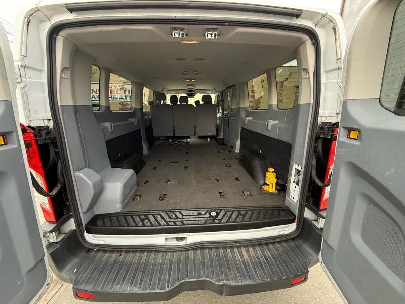 Ford Transit 350 Wagon Low Roof XLT 60/40 Pass. 148-in. WB 2017