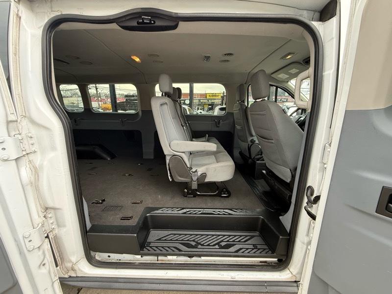 Ford Transit 350 Wagon Low Roof XLT 60/40 Pass. 148-in. WB 2017