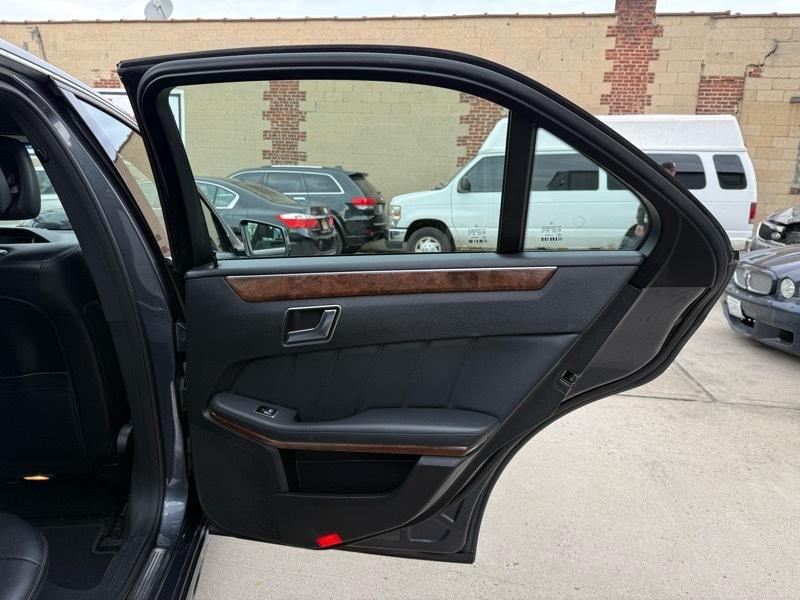 Mercedes-Benz E-Class E350 Sport 4MATIC Sedan 2012