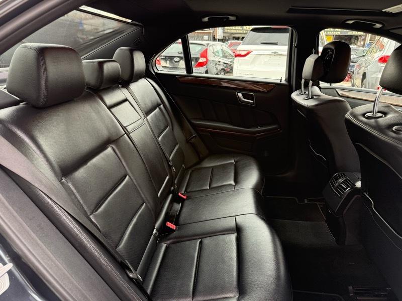 Mercedes-Benz E-Class E350 Sport 4MATIC Sedan 2012