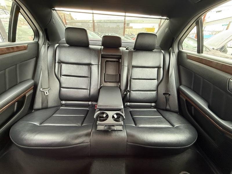 Mercedes-Benz E-Class E350 Sport 4MATIC Sedan 2012