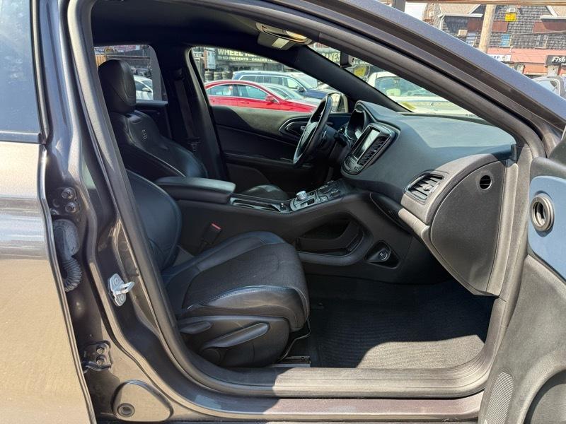 Chrysler 200 S AWD 2015