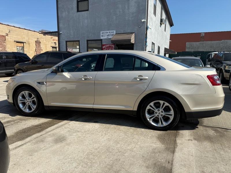 Ford Taurus SEL FWD 2018