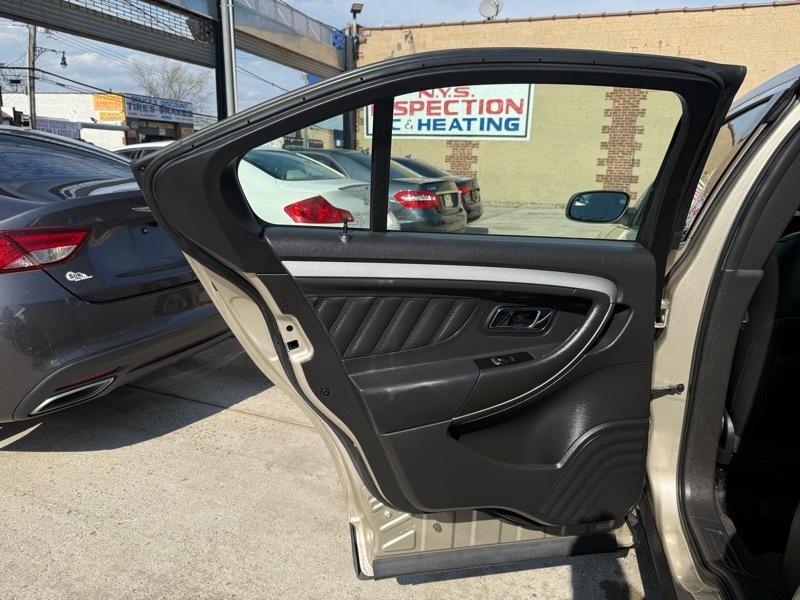 Ford Taurus SEL FWD 2018