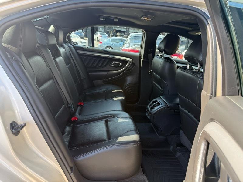 Ford Taurus SEL FWD 2018