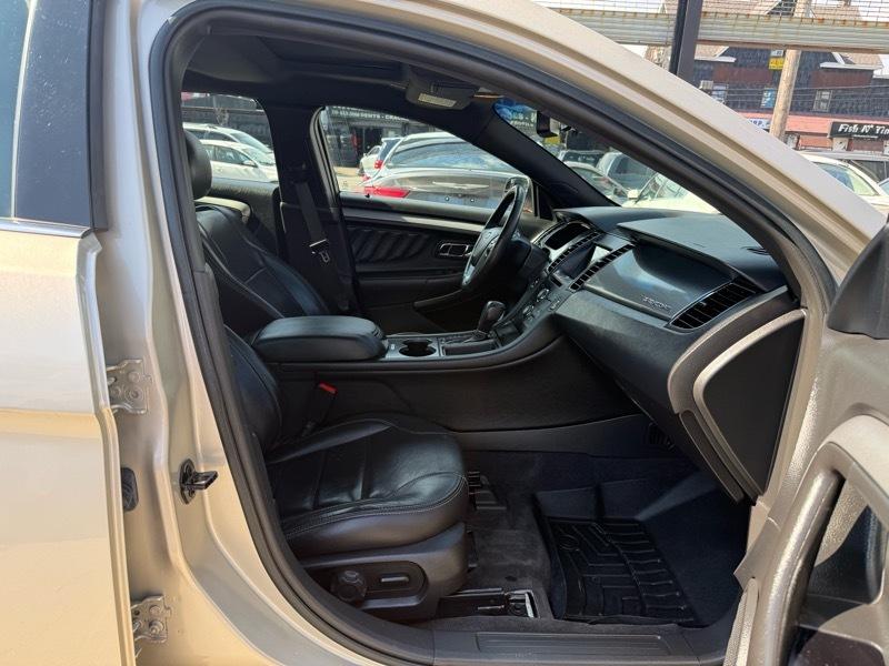 Ford Taurus SEL FWD 2018