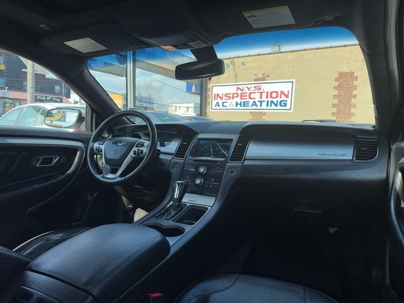 Ford Taurus SEL FWD 2018