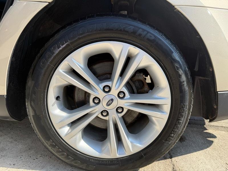 Ford Taurus SEL FWD 2018