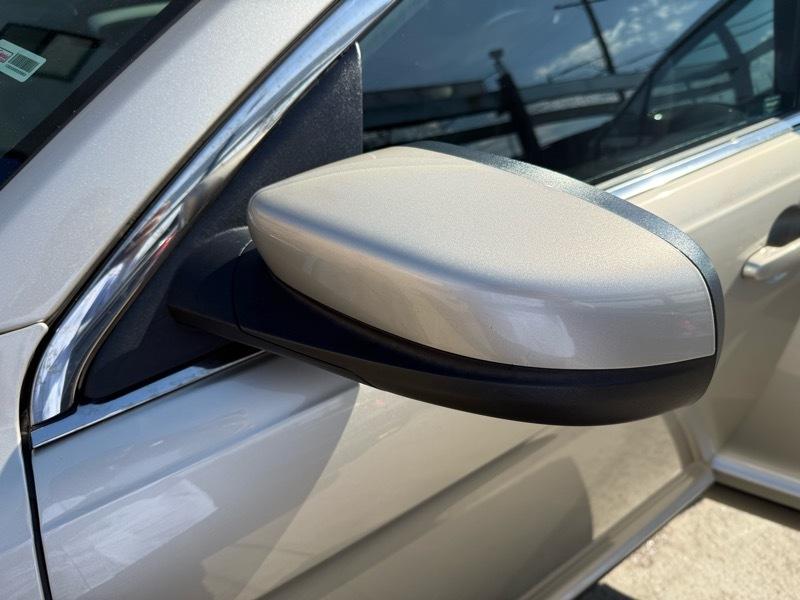 Ford Taurus SEL FWD 2018