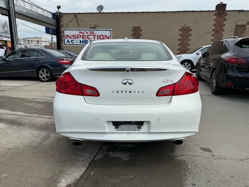 Infiniti G Sedan G37x AWD 2010