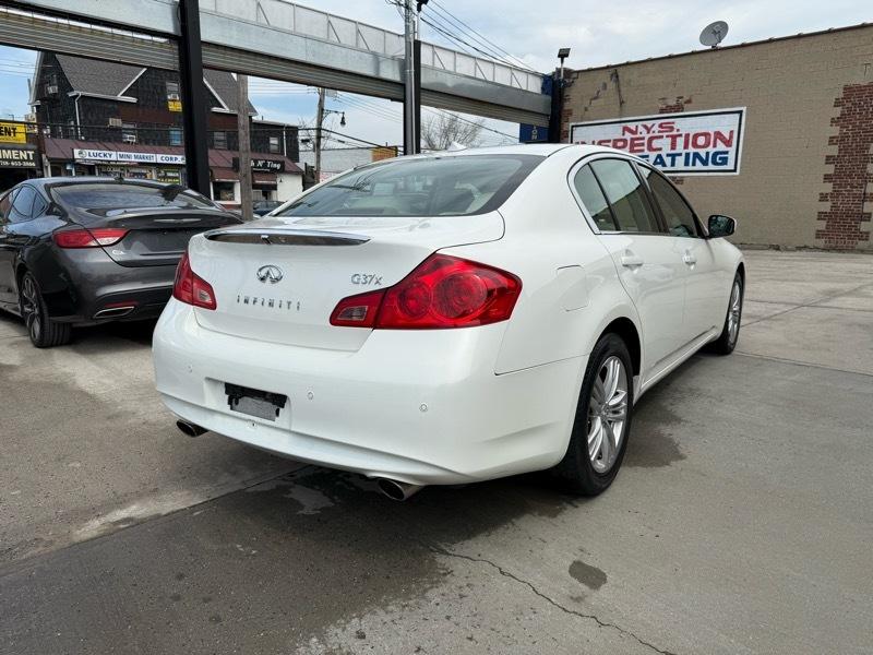 Infiniti G Sedan G37x AWD 2010