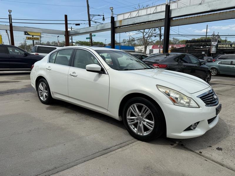 Infiniti G Sedan G37x AWD 2010