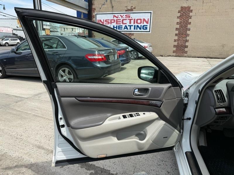 Infiniti G Sedan G37x AWD 2010