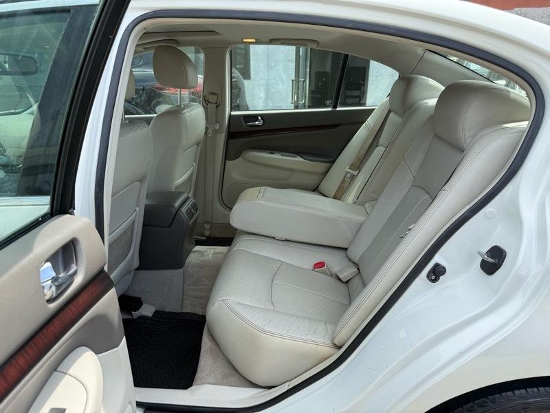 Infiniti G Sedan G37x AWD 2010