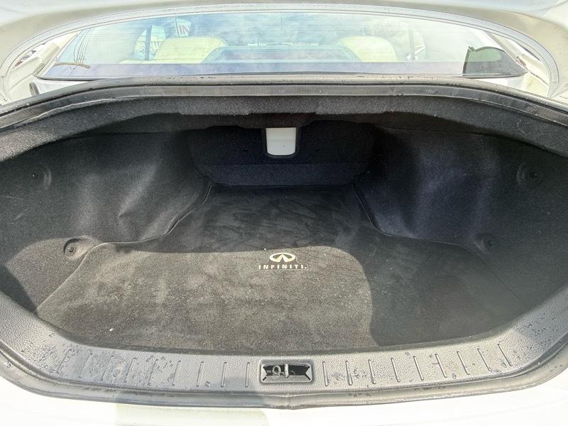 Infiniti G Sedan G37x AWD 2010