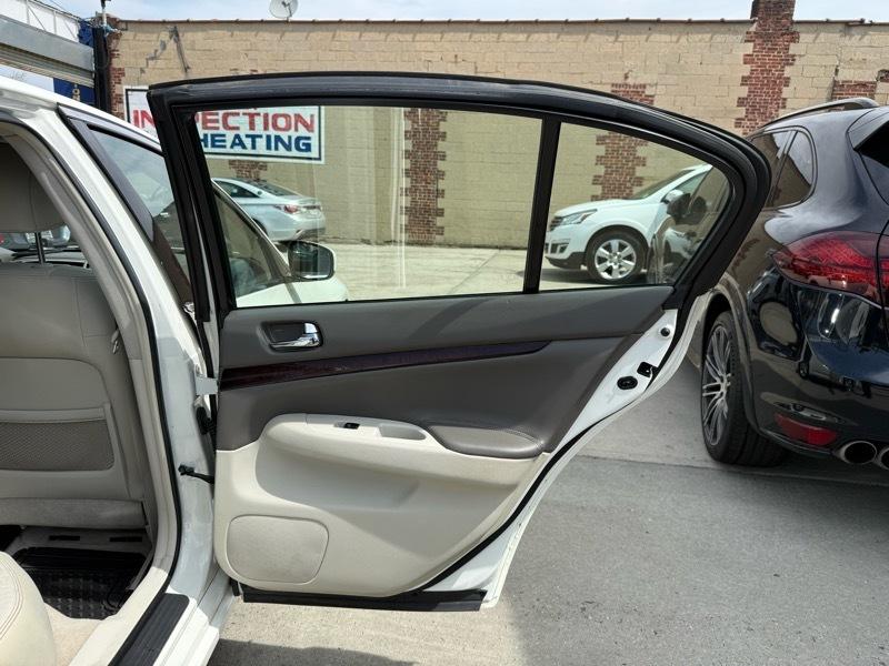 Infiniti G Sedan G37x AWD 2010