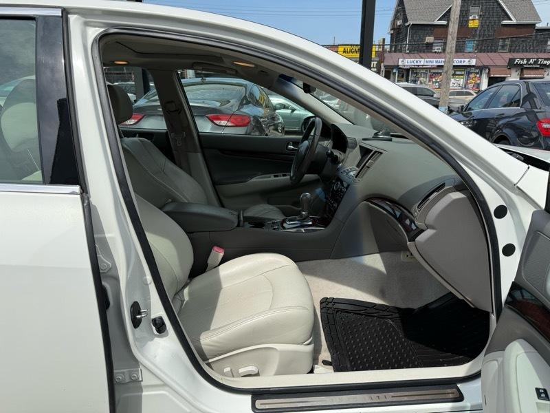 Infiniti G Sedan G37x AWD 2010