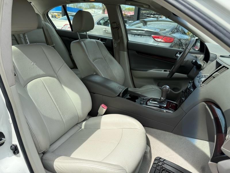 Infiniti G Sedan G37x AWD 2010