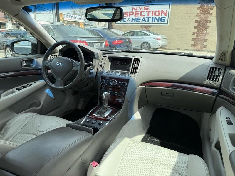 Infiniti G Sedan G37x AWD 2010