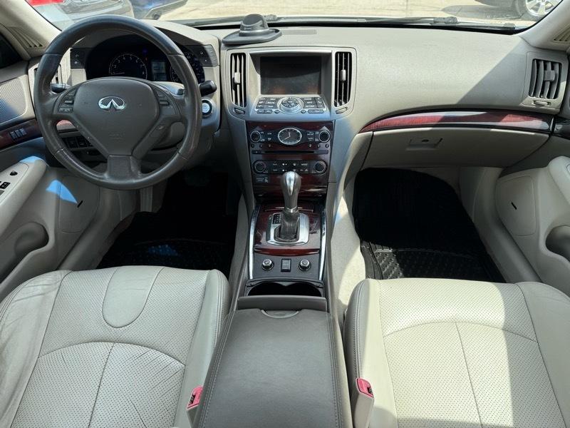 Infiniti G Sedan G37x AWD 2010