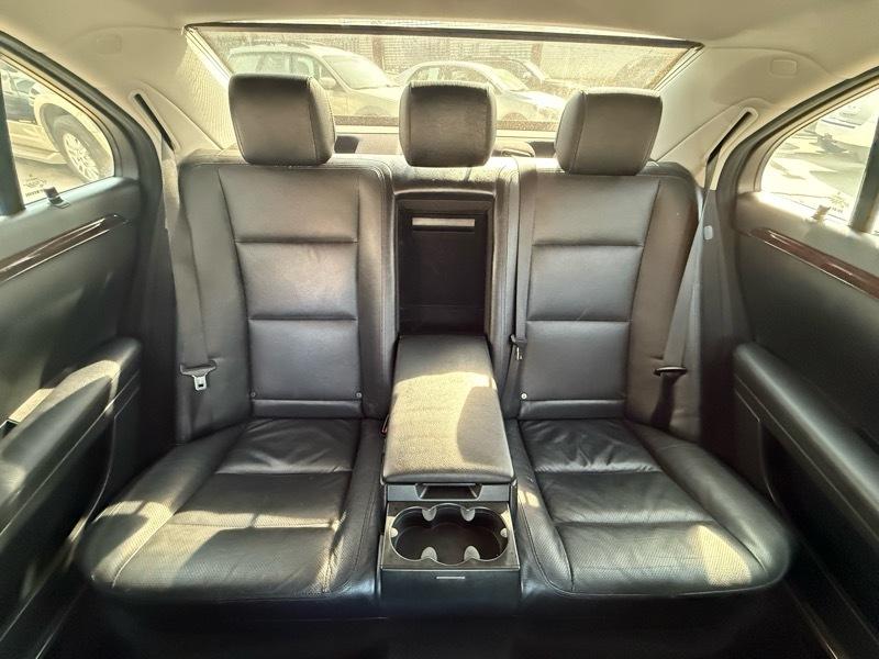 Mercedes-Benz S-Class S550 4-MATIC 2011