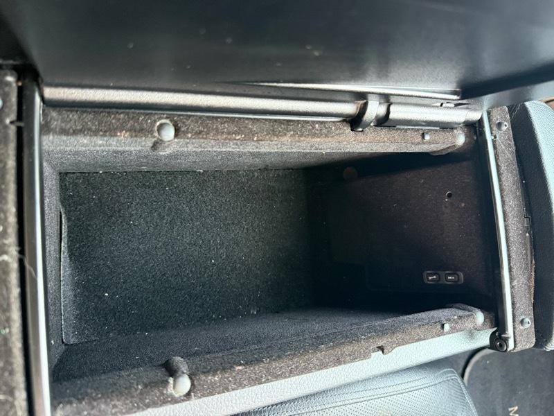 Mercedes-Benz S-Class S550 4-MATIC 2011