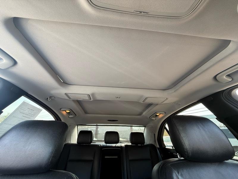 Mercedes-Benz S-Class S550 4-MATIC 2011