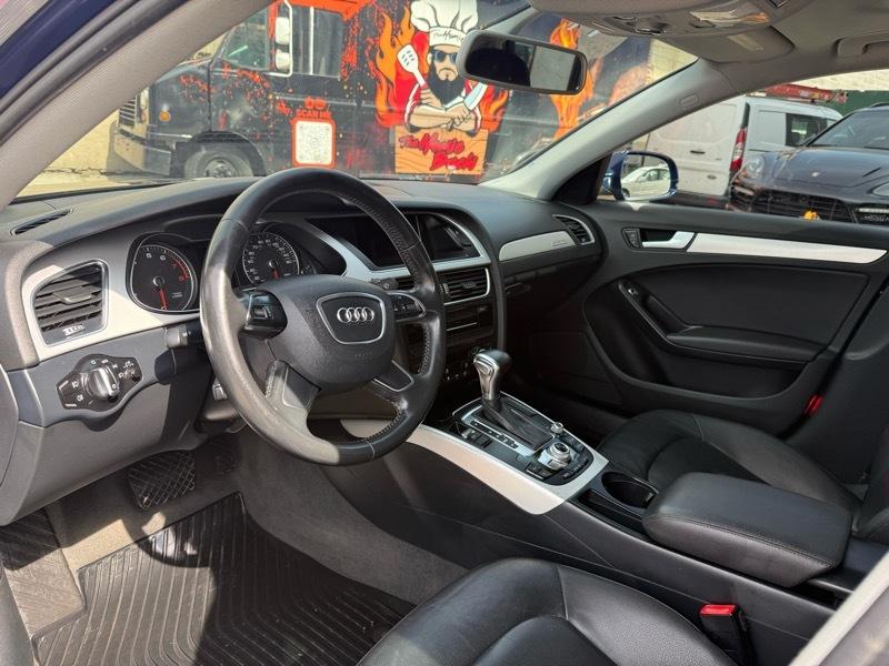 Audi A4 2.0T Sedan quattro Tiptronic 2015