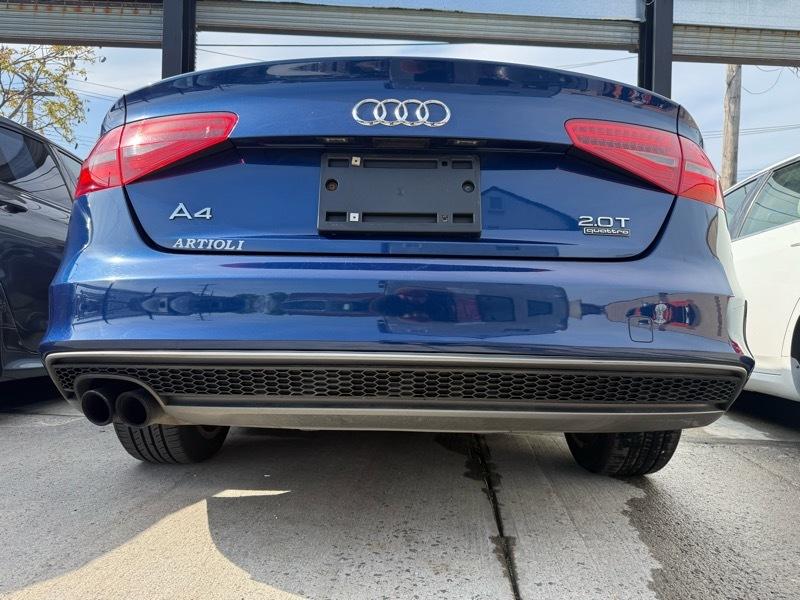 Audi A4 2.0T Sedan quattro Tiptronic 2015