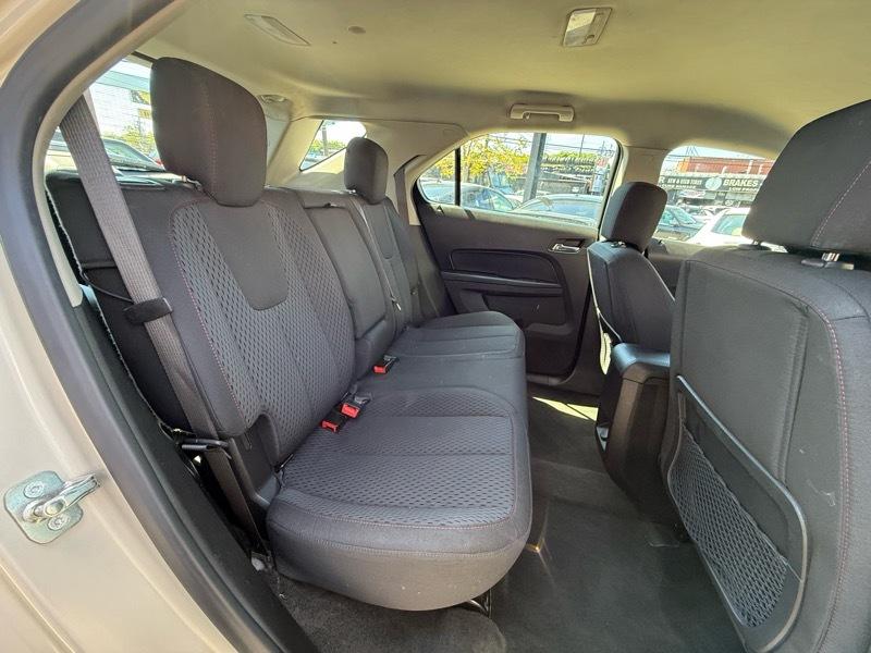 Chevrolet Equinox LS AWD 2012