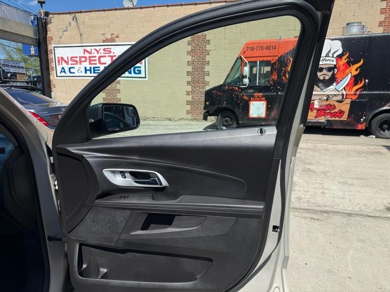 Chevrolet Equinox LS AWD 2012