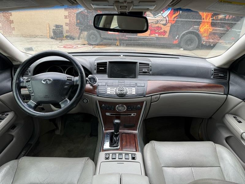 Infiniti M M35x 2009