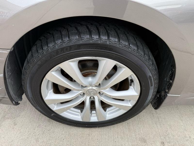 Infiniti M M35x 2009