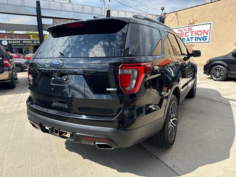 Ford Explorer Sport 4WD 2016