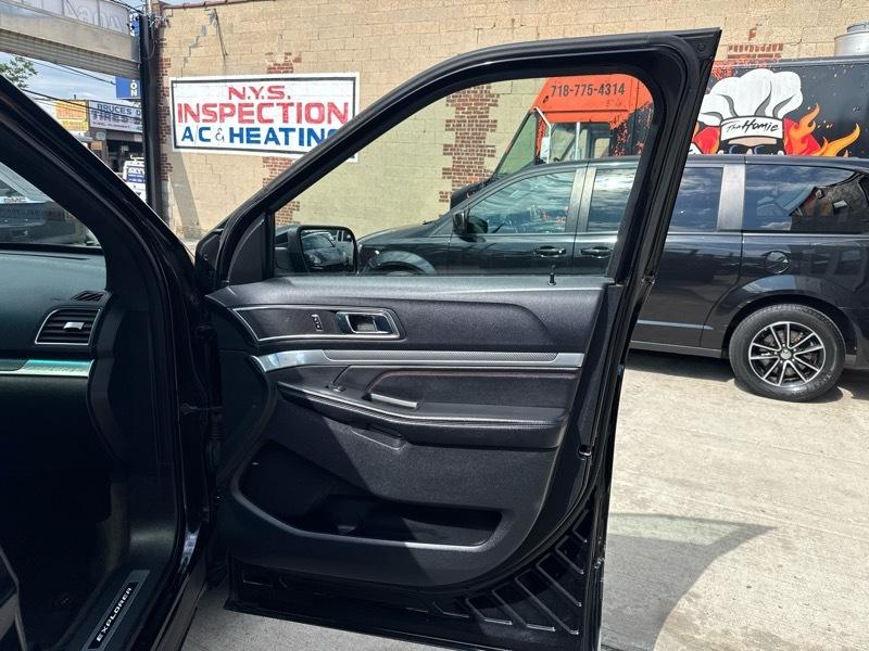 Ford Explorer Sport 4WD 2016