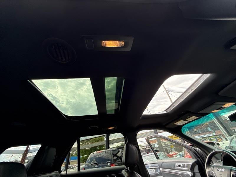 Ford Explorer Sport 4WD 2016