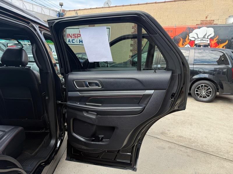 Ford Explorer Sport 4WD 2016