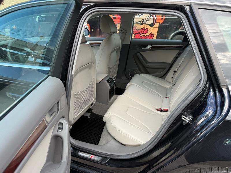 Audi A4 Avant 2.0T quattro Tiptronic 2012