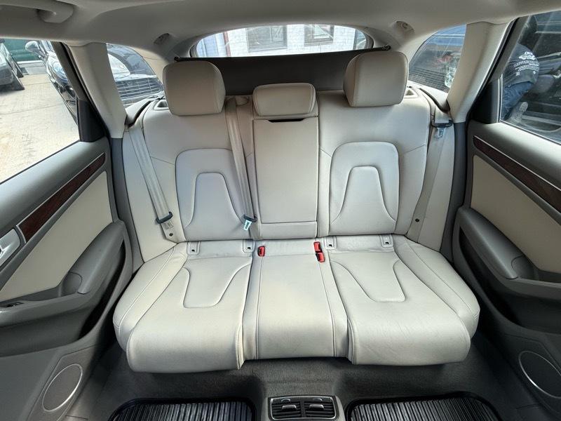 Audi A4 Avant 2.0T quattro Tiptronic 2012