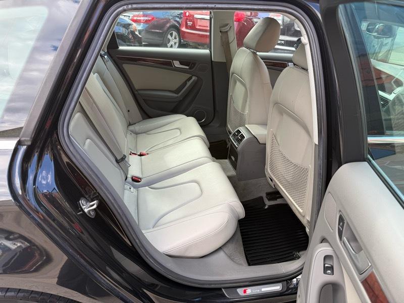 Audi A4 Avant 2.0T quattro Tiptronic 2012