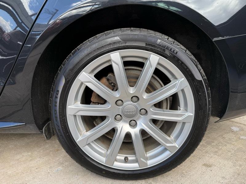 Audi A4 Avant 2.0T quattro Tiptronic 2012