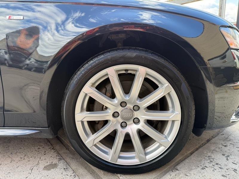 Audi A4 Avant 2.0T quattro Tiptronic 2012
