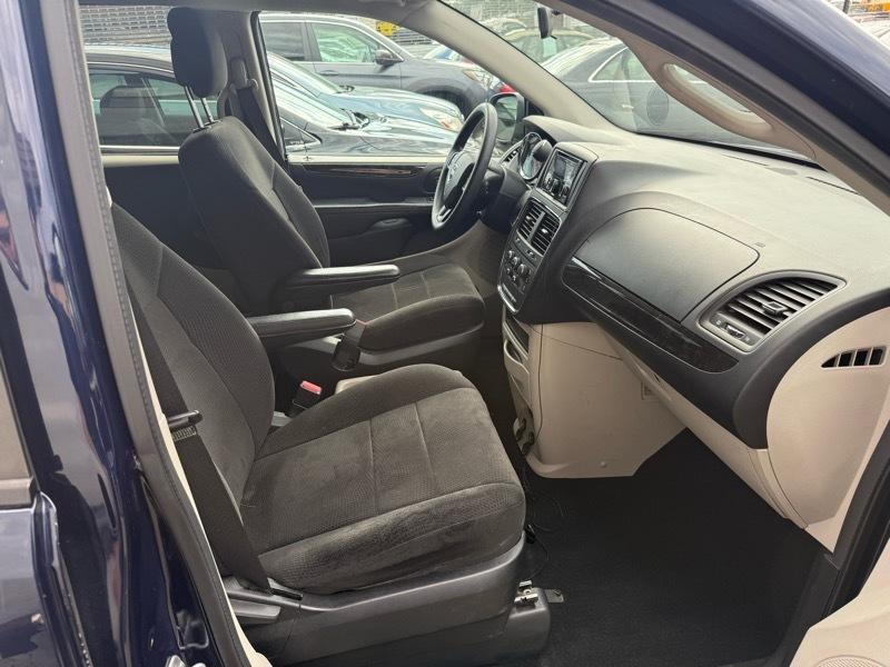 Dodge Grand Caravan SE 2013