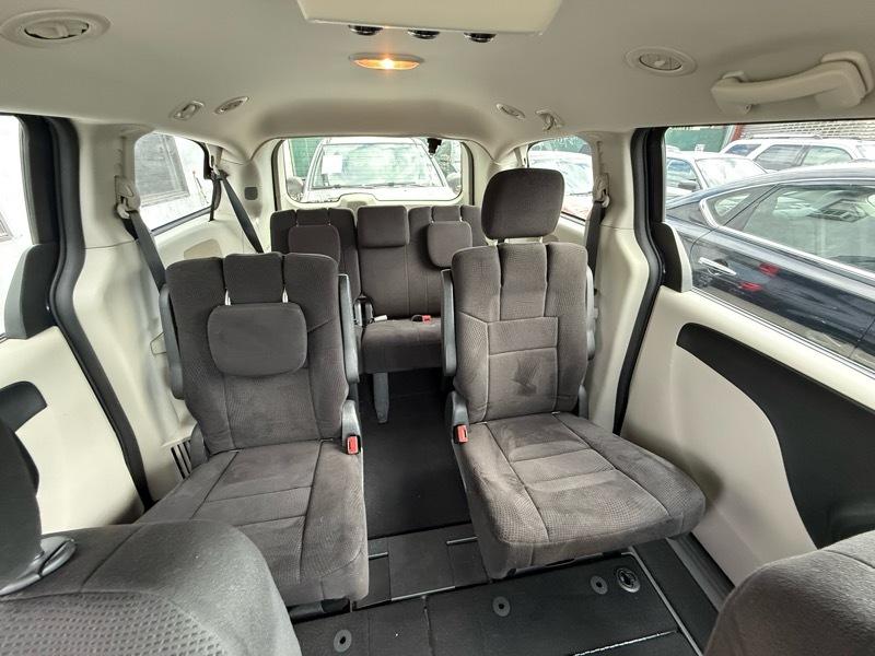 Dodge Grand Caravan SE 2013